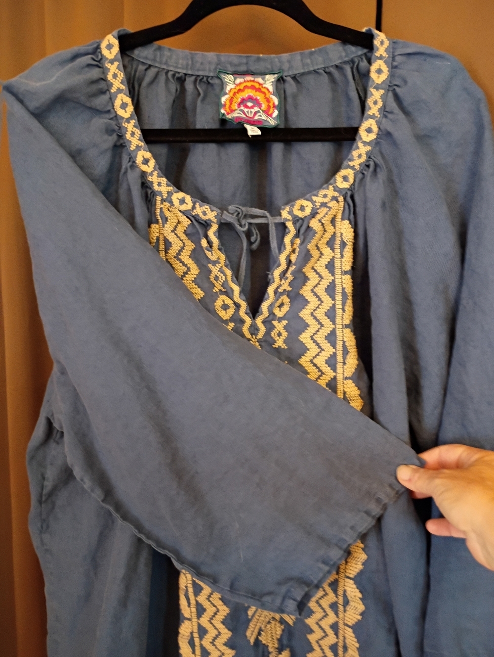 Johnny Was Embroidered Blue Linen Tunic Blouse. Fabulous Condition! 2X - Picture 6 of 10